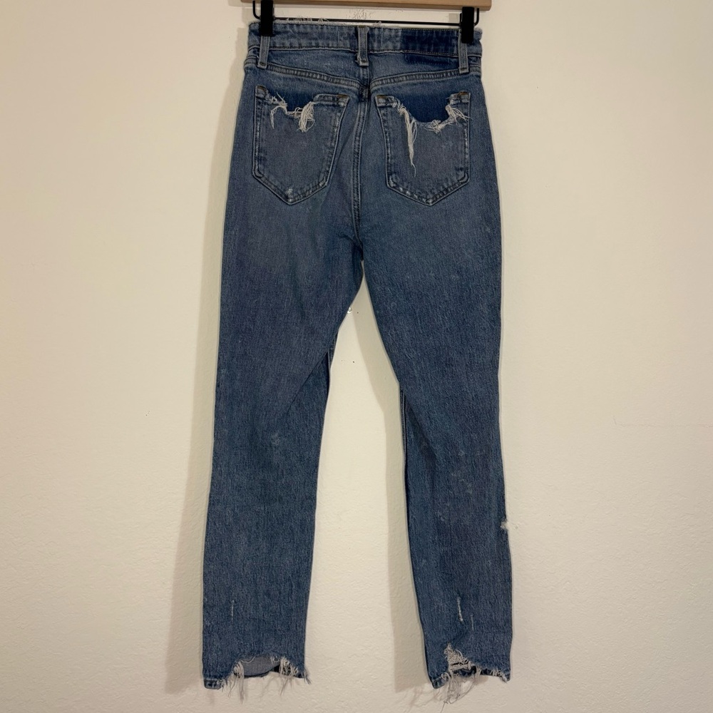 Abercrombie & Fitch Distressed High RIse Mom Jeans - Picture 3 of 12